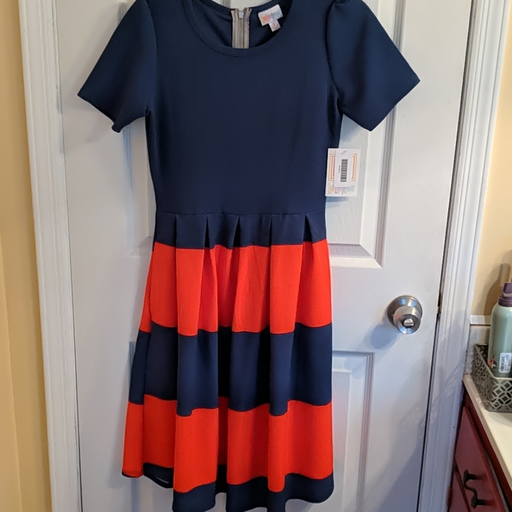 Lularoe Small Amelia dress NWT